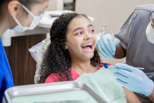 Best Emergency Tooth Extraction in Pine Hills, CA